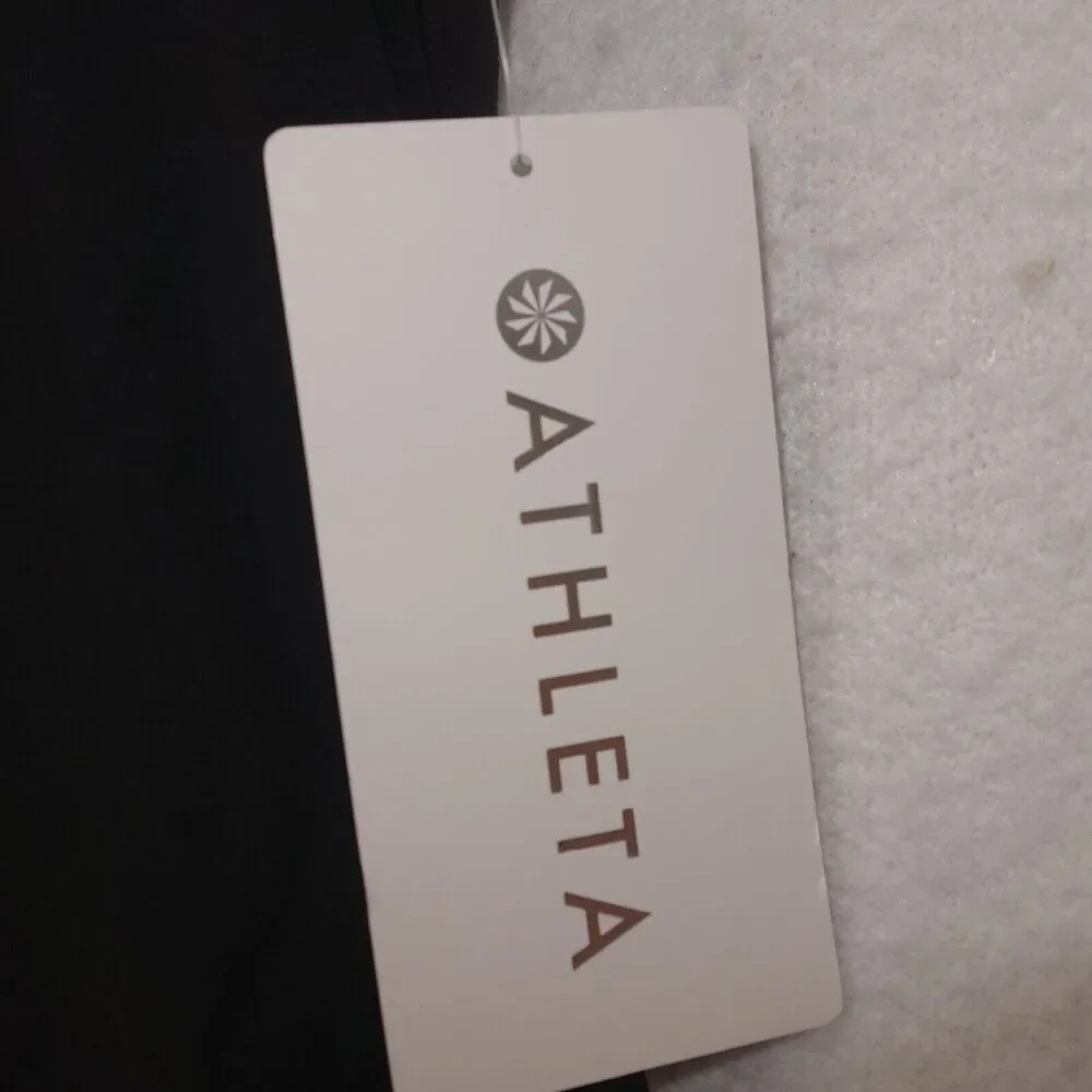 Athleta Women's Medium Tank Top 2-In-1 Ultimate Support Sleeveless Black NEW